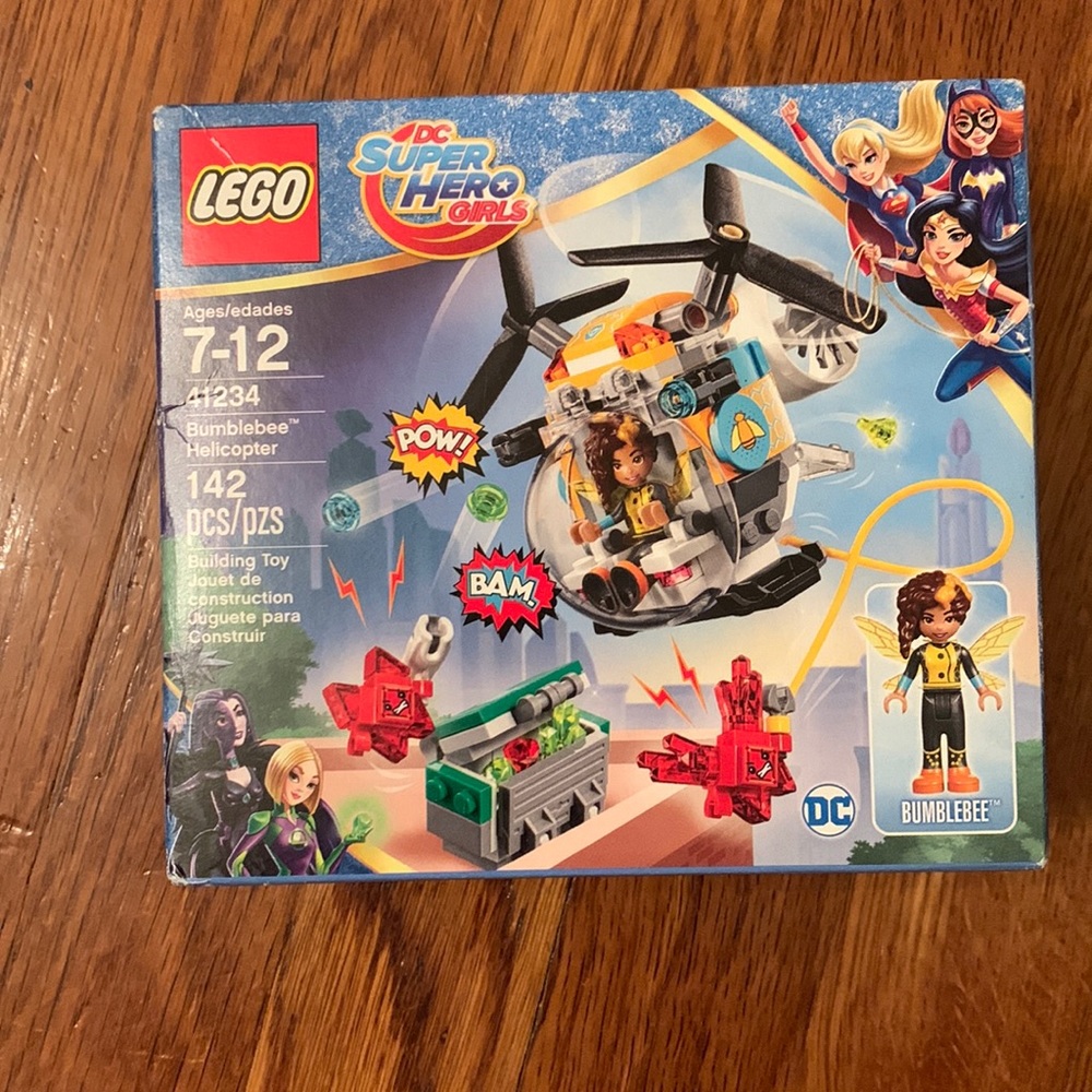 Lego DC Superhero Girls Bumblebee Helicopter 41234